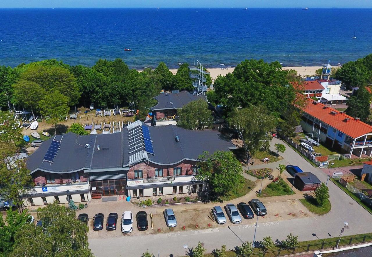 Yacht Club